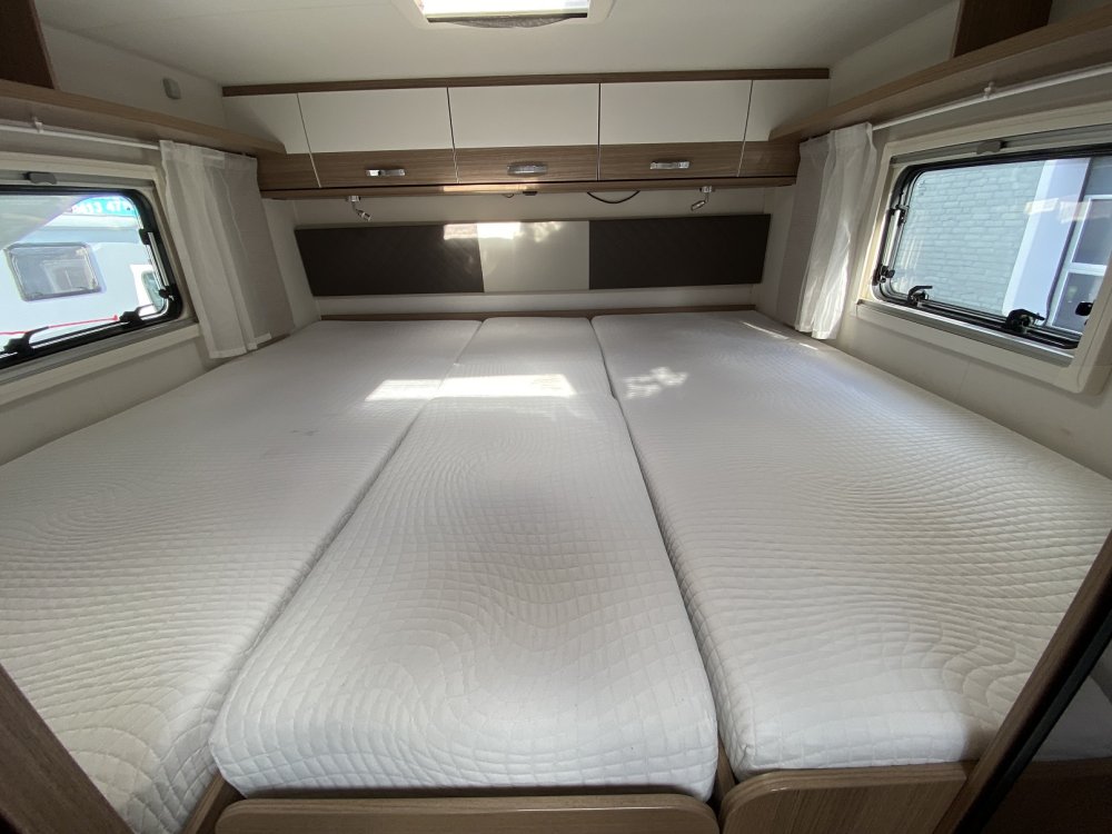 Carado T448 1 groot bed 