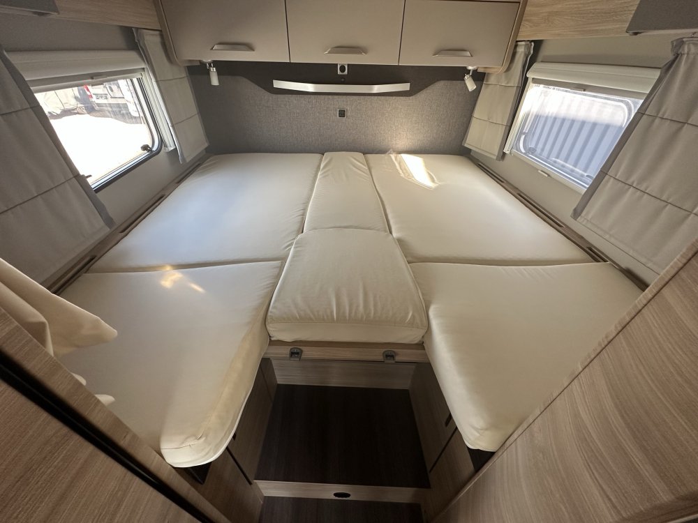 Knaus Van Ti Platinum, bed gesloten 