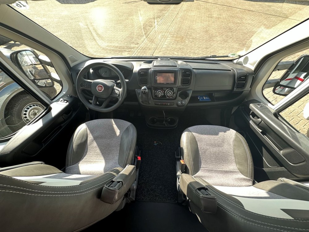 Sunlight T66, dashboard