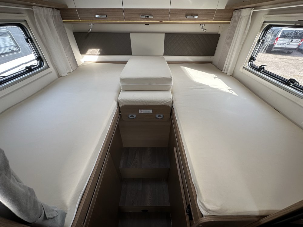 Carado T449, bed open