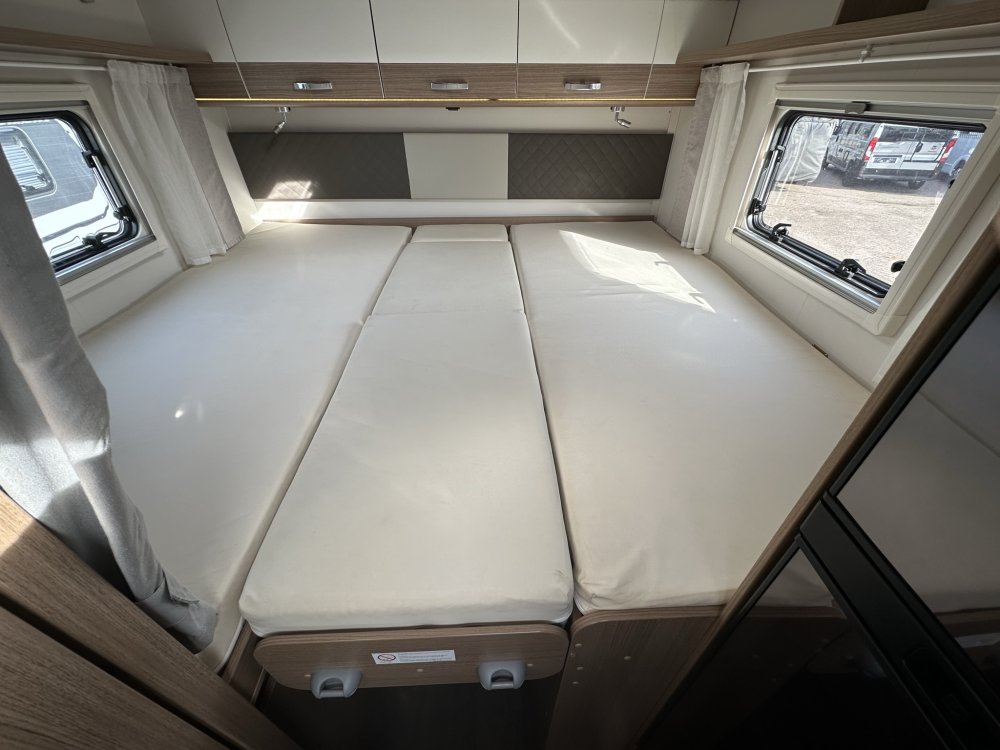 Carado T449, bed gesloten