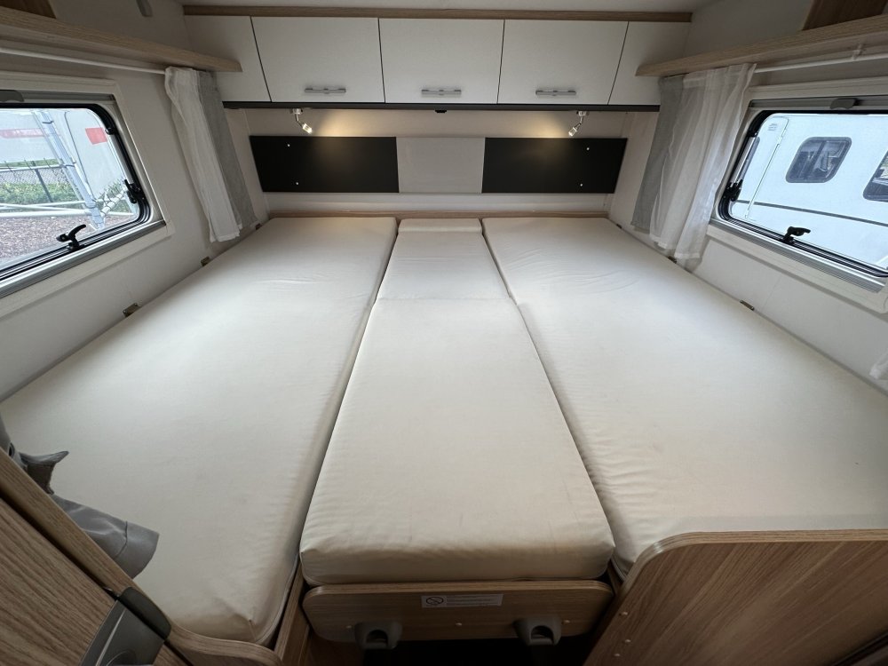Sunlight I68, bed gesloten
