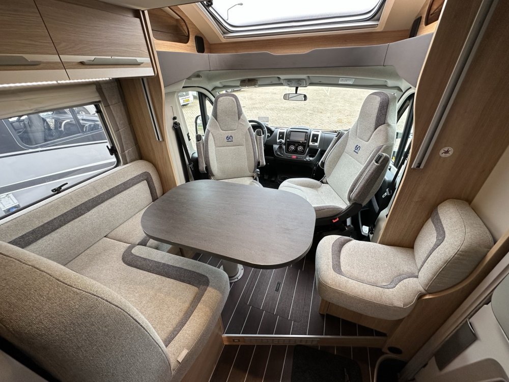 Knaus 60e Edition, zithoek