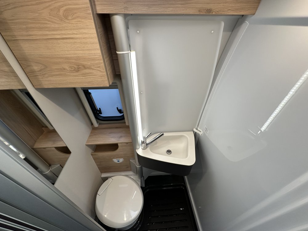 Dethleffs Advantage 640ES