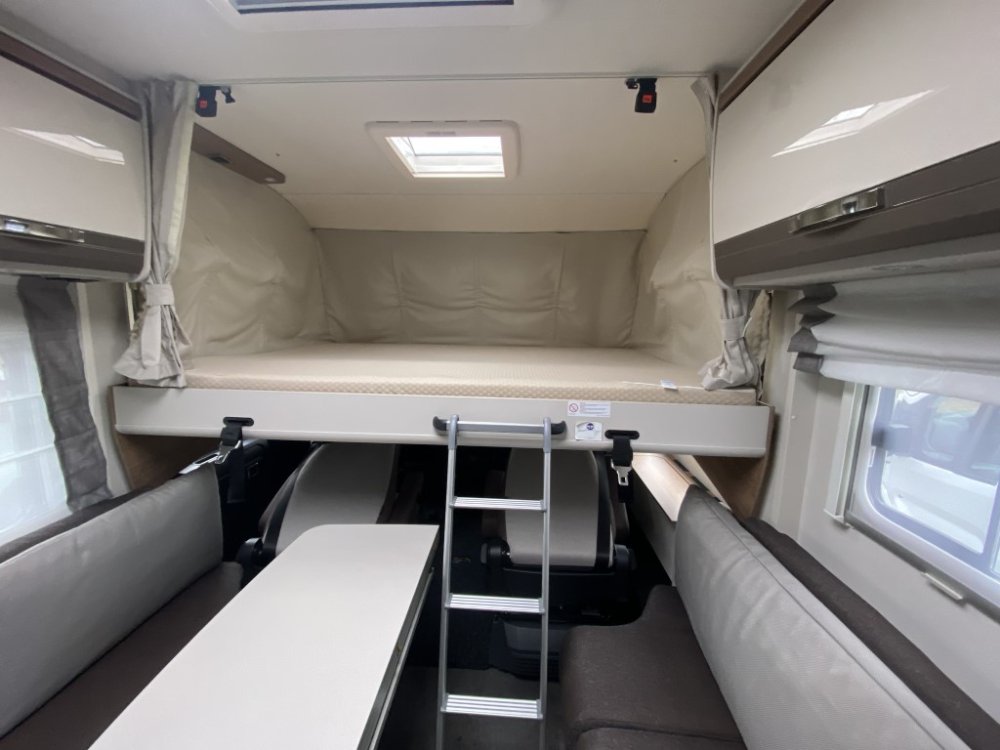 Dethleffs I7057 hefbed 