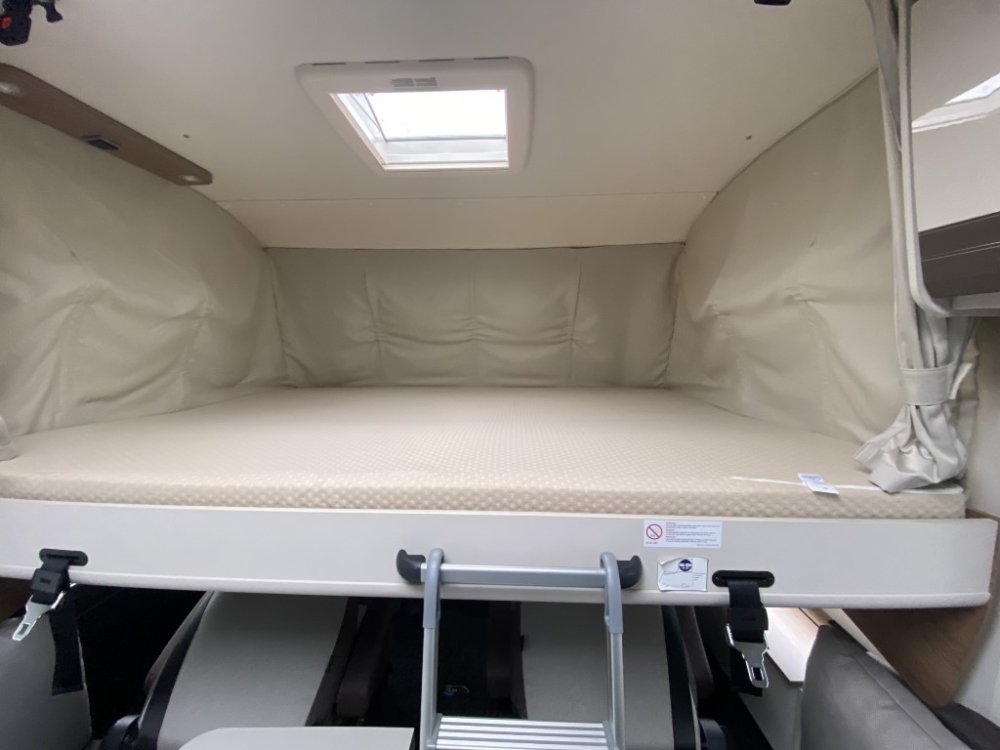 Dethleffs I7057 hefbed 