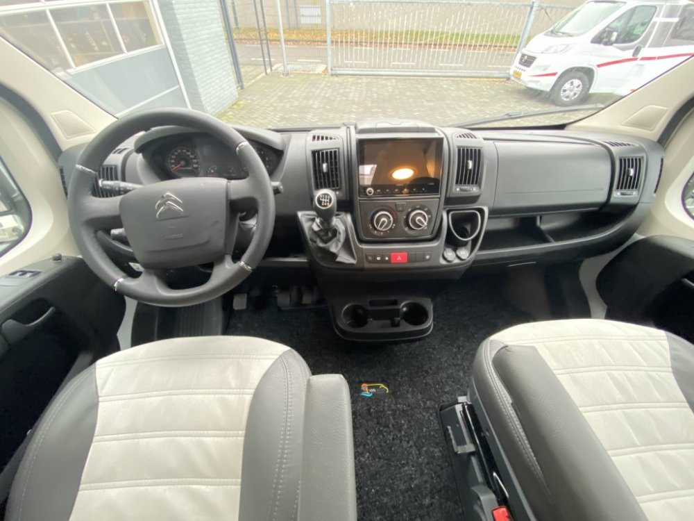 Sunlight V60 dashboard