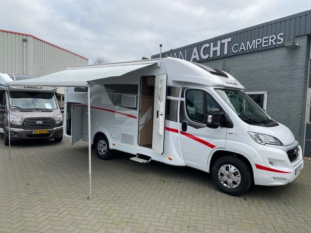van Acht campers