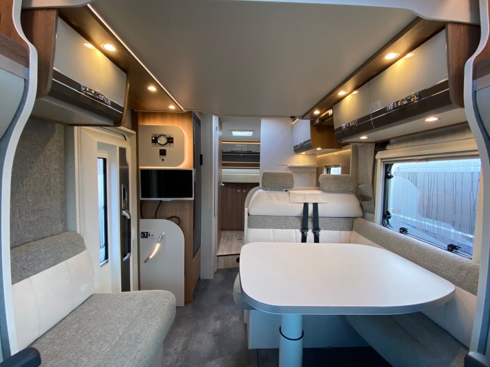 Camper doorkijk