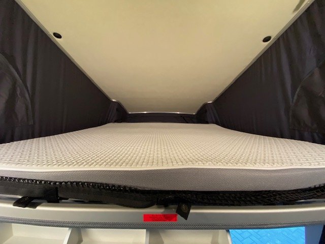 Camper hefbed