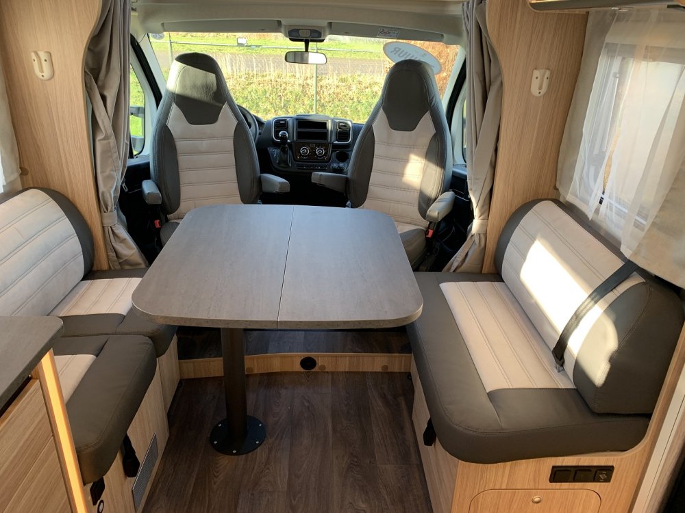 Sunlight T69LC zithoek
