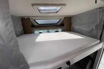 Carado T448 hefbed 