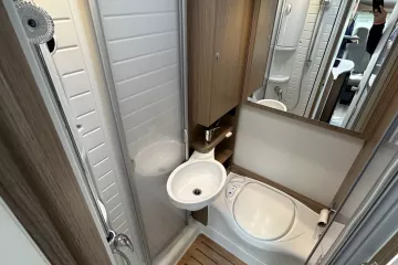 Carado T135, toilet