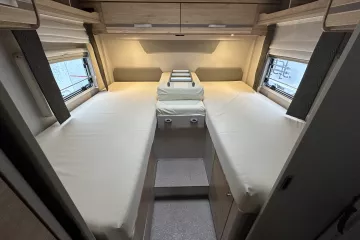 Dethleffs Pulse, bed open