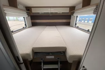 Dethleffs I7057 één groot bed 