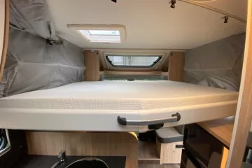 camper hefbed