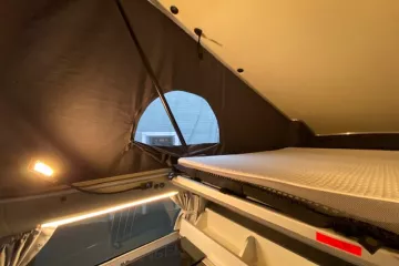 Camper hefdbed